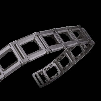 Durable Belt System made of Titan/Aluminium Alloy